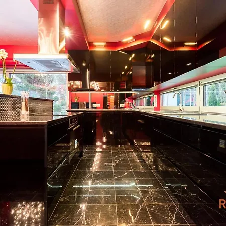 Merirahu Private Luxury Vila *